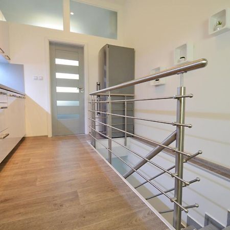 Apartmany Jizdarenska Karlsbad Exteriör bild
