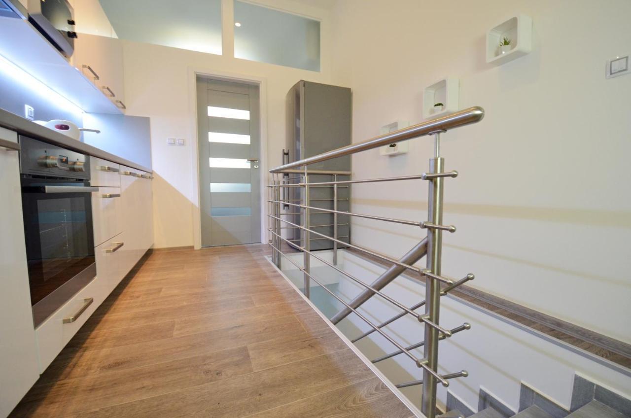 Apartmany Jizdarenska Karlsbad Exteriör bild