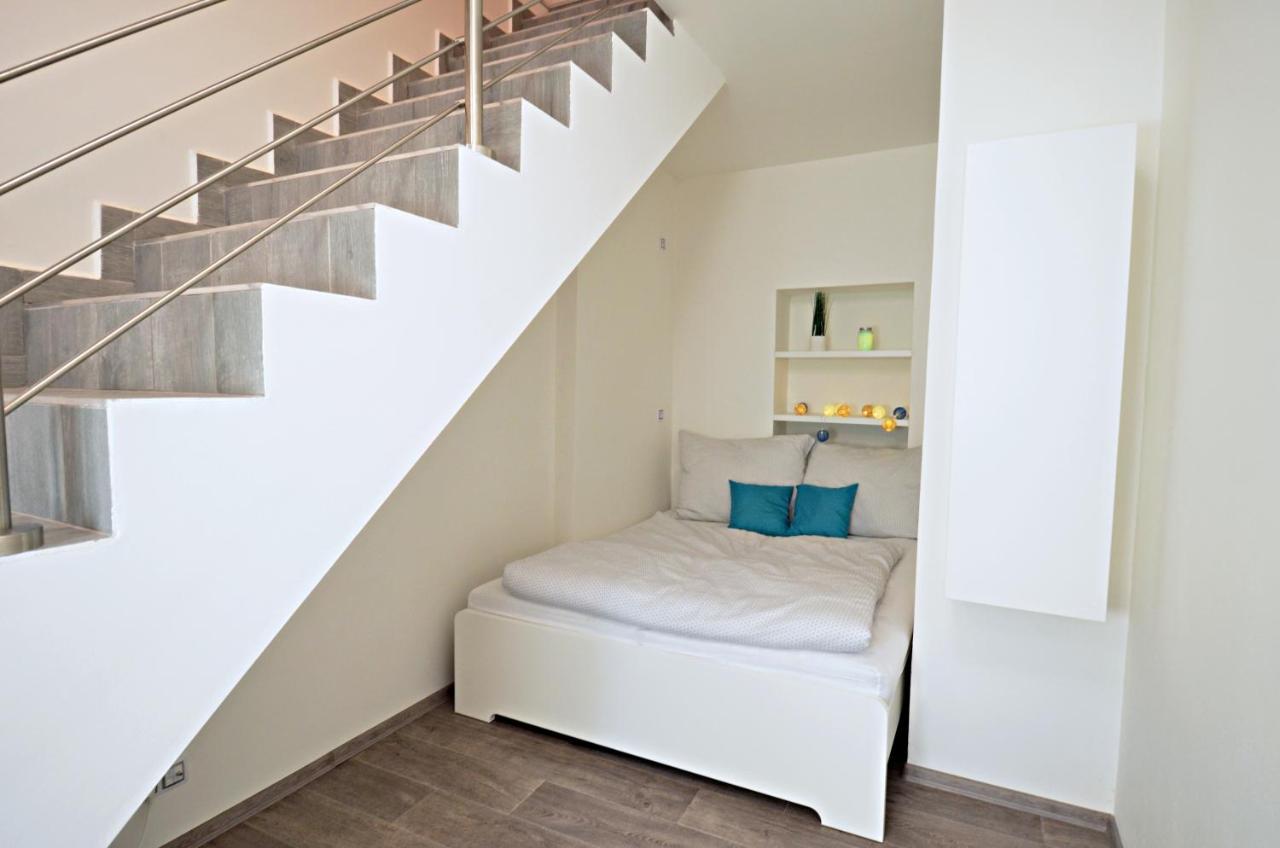 Apartmany Jizdarenska Karlsbad Exteriör bild