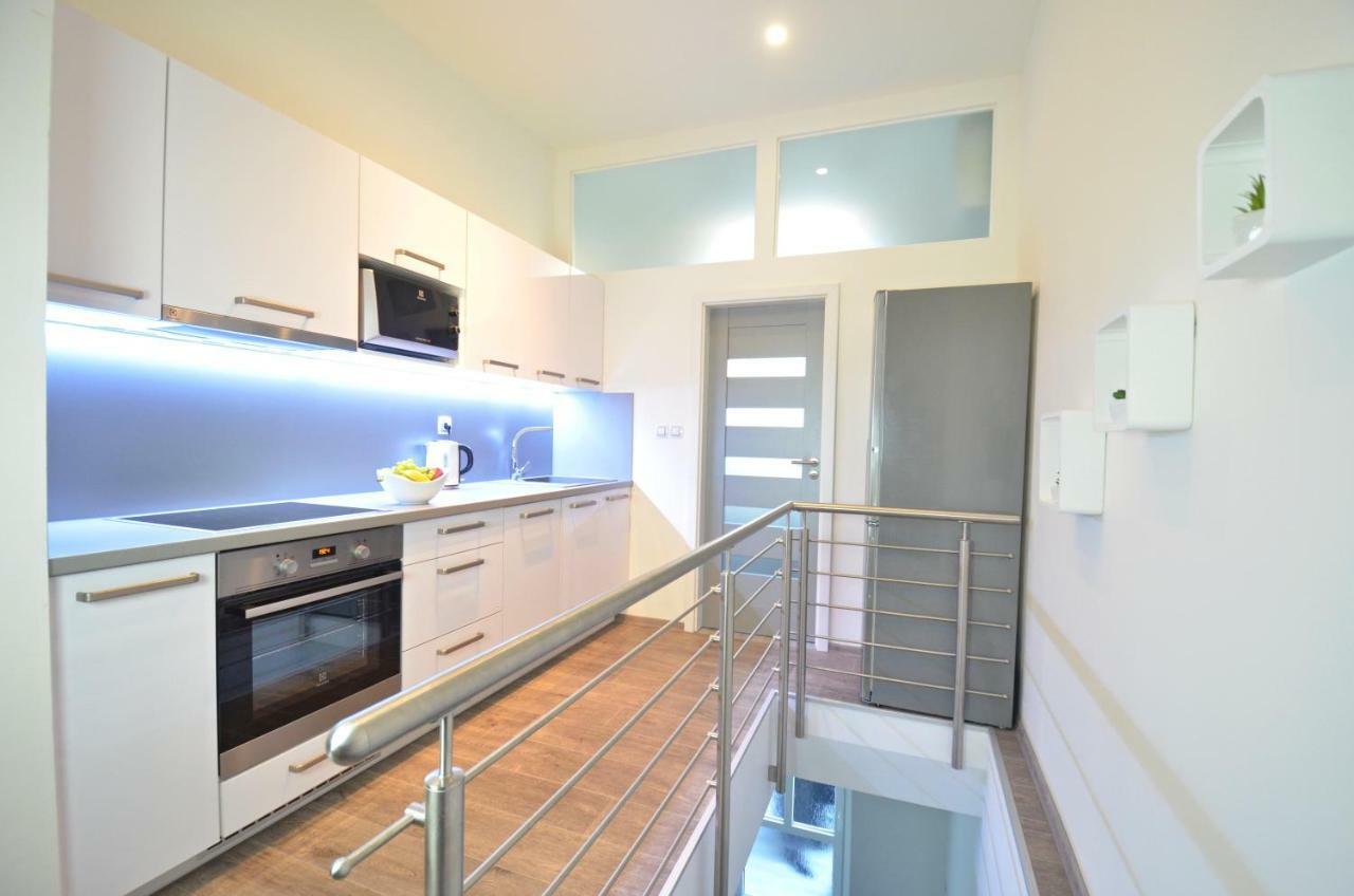 Apartmany Jizdarenska Karlsbad Exteriör bild