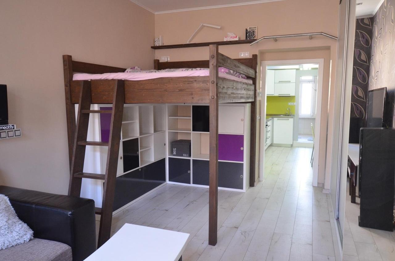 Apartmany Jizdarenska Karlsbad Exteriör bild